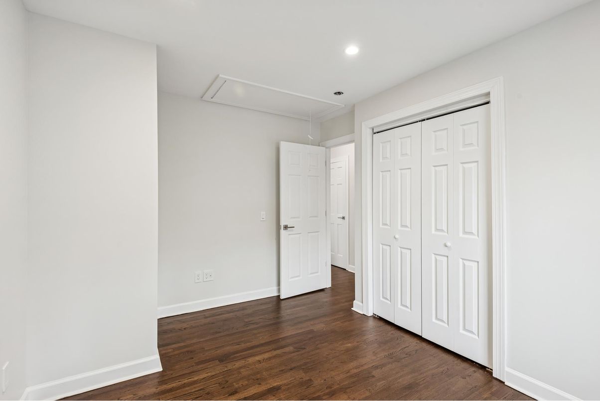 DE Listing image placeholder