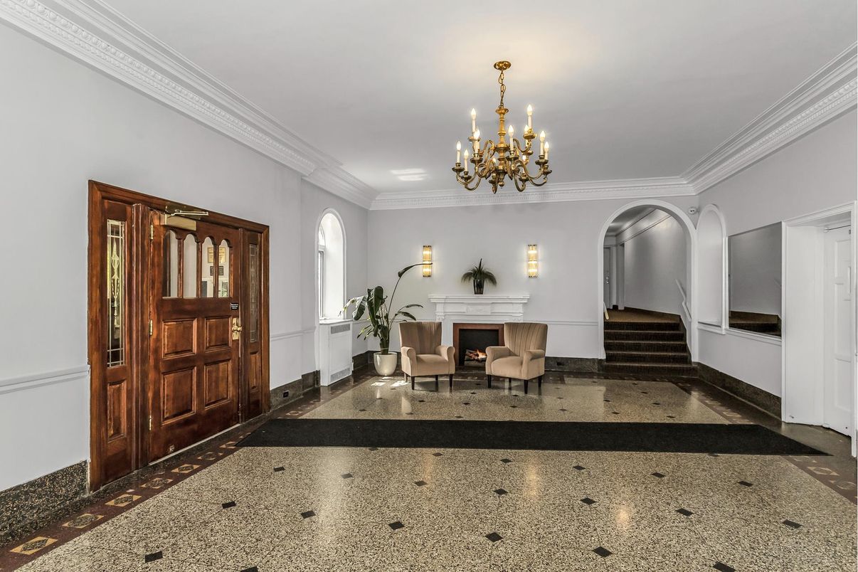 DE Listing image placeholder