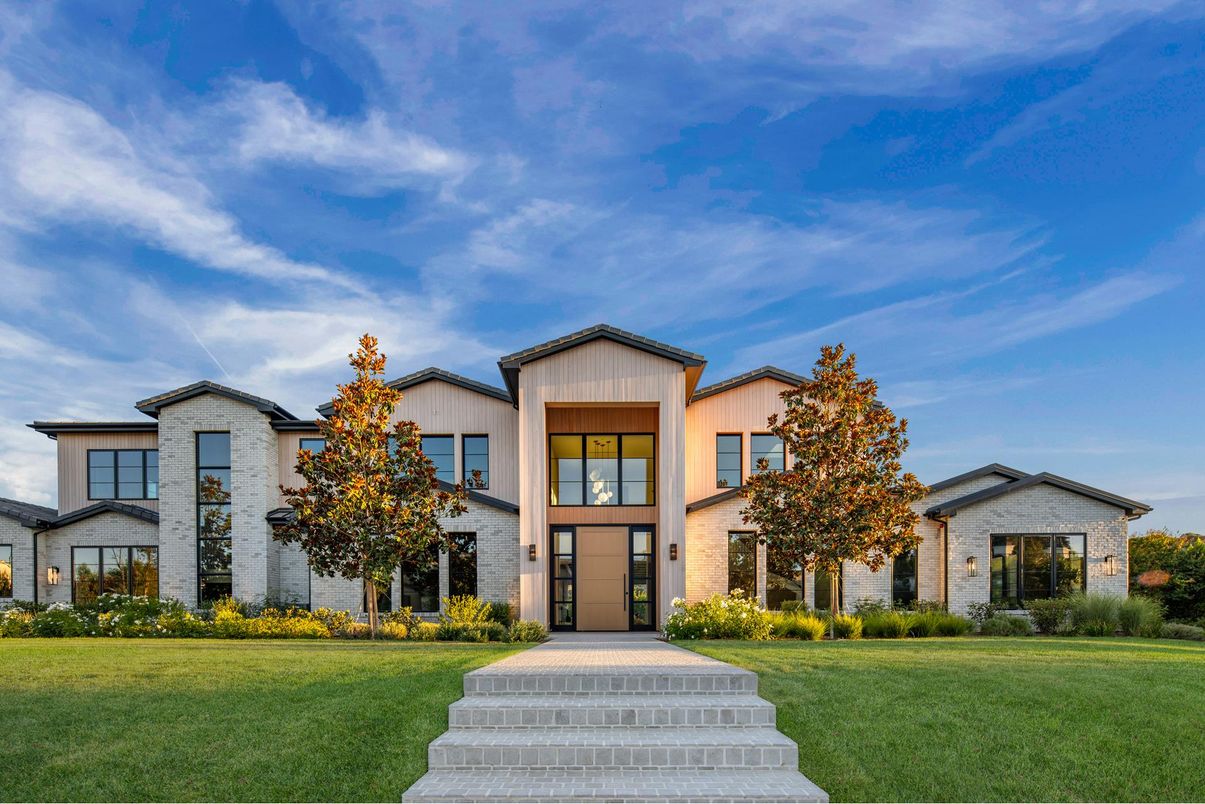 Exterior, Facade, Brick Facade, Farmhouse