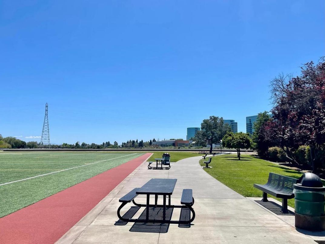 Exterior, Tennis Courts