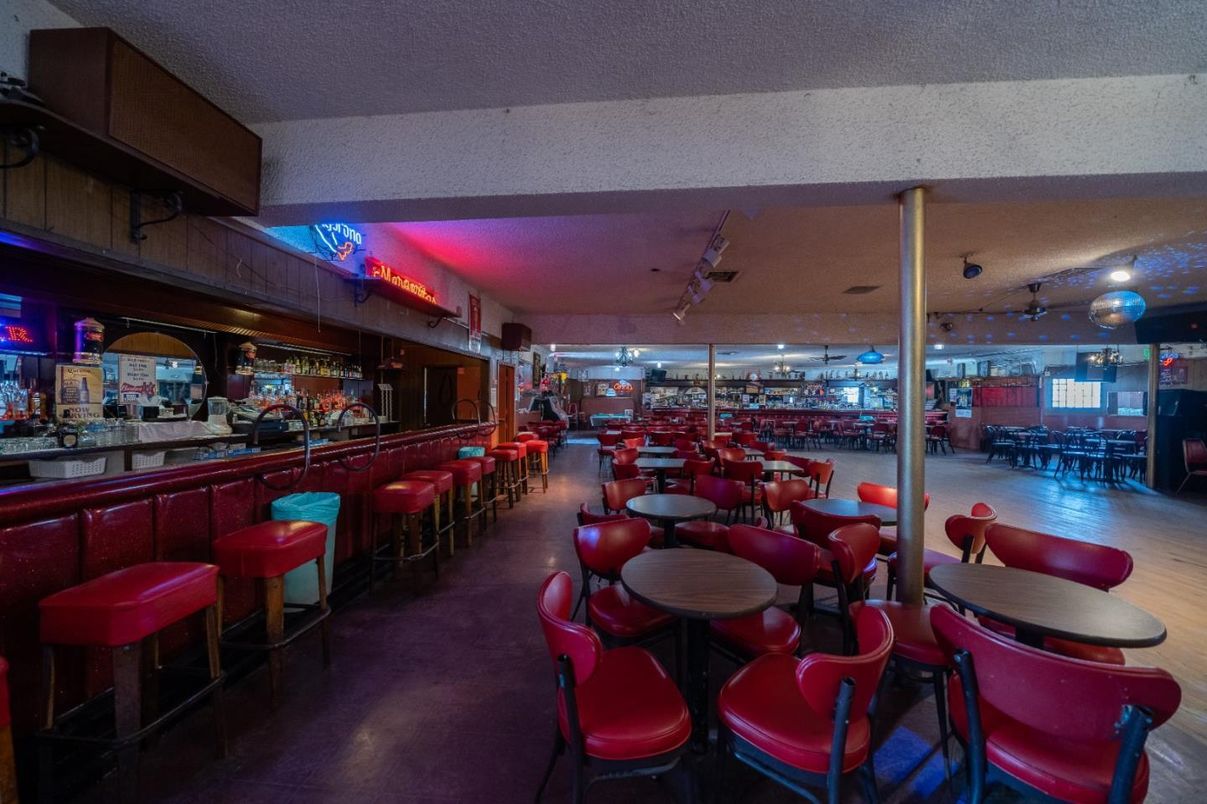 Dining room, Interior