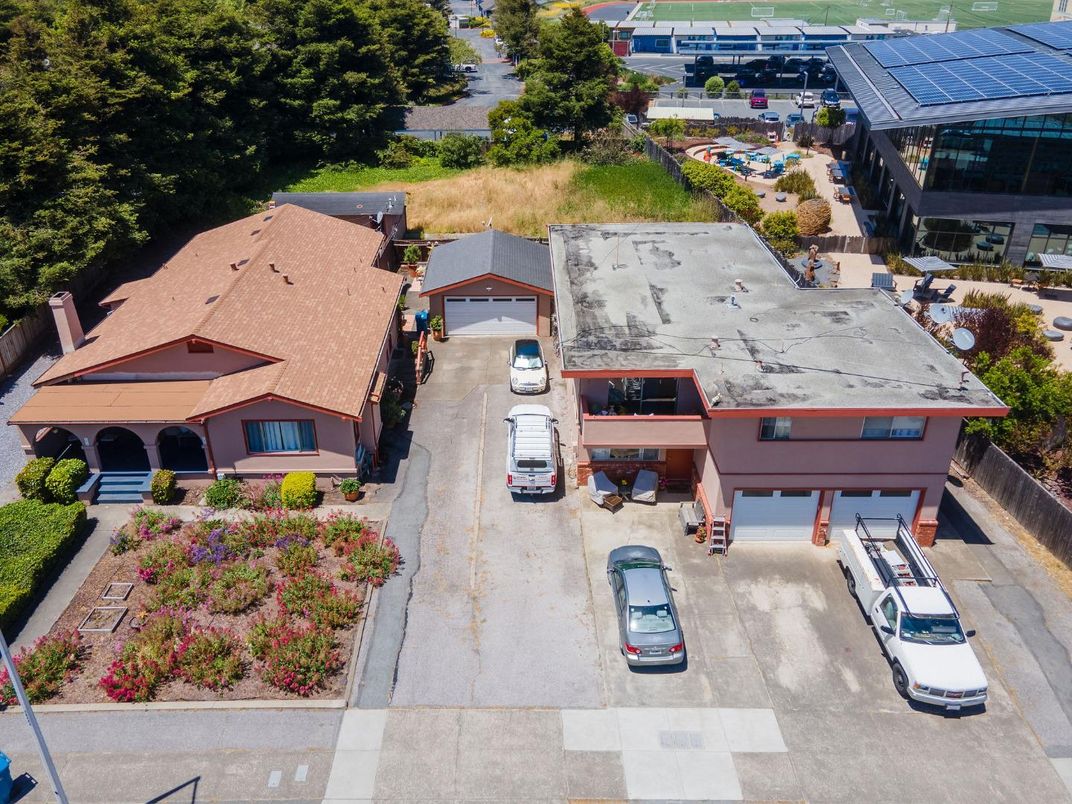 Exterior, Drone