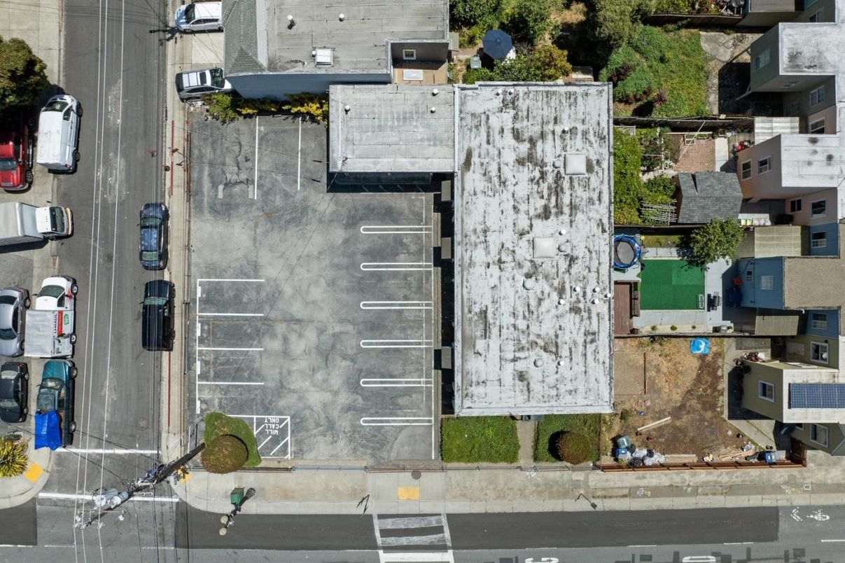 Exterior, Drone
