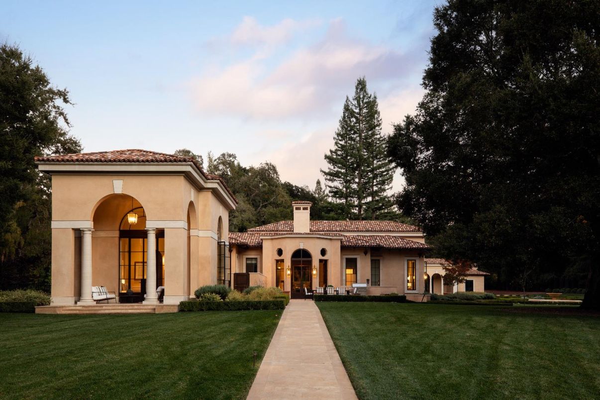 Backyard, Exterior, Facade, Mediterranean