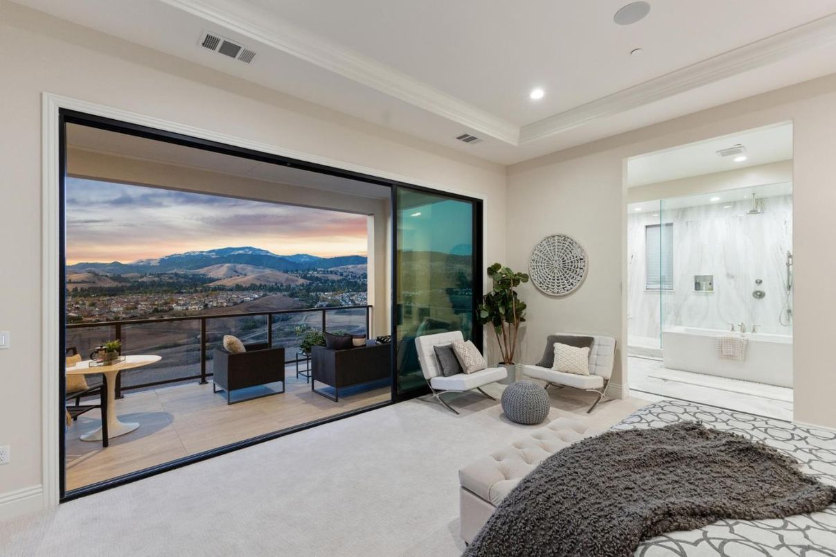 Bathroom, Interior, Living room, Recessed Lighting