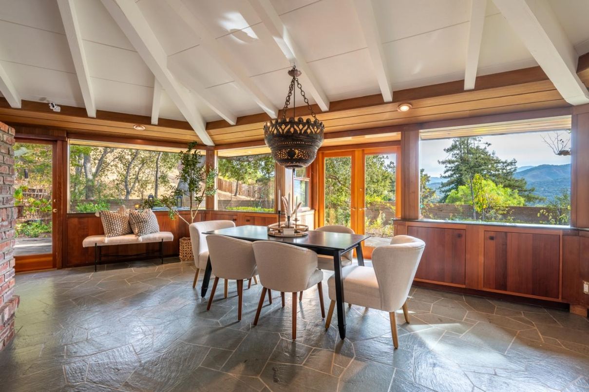 Dining room, Interior, Pendant Lights, Recessed Lighting