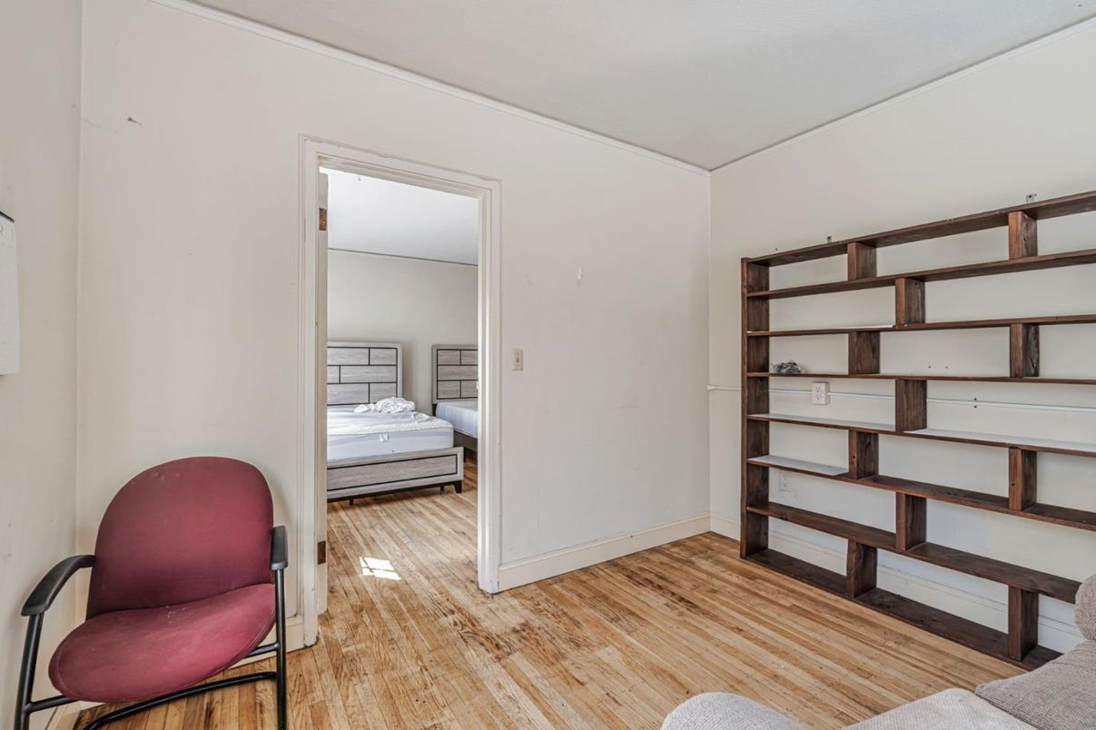 DE Listing image placeholder