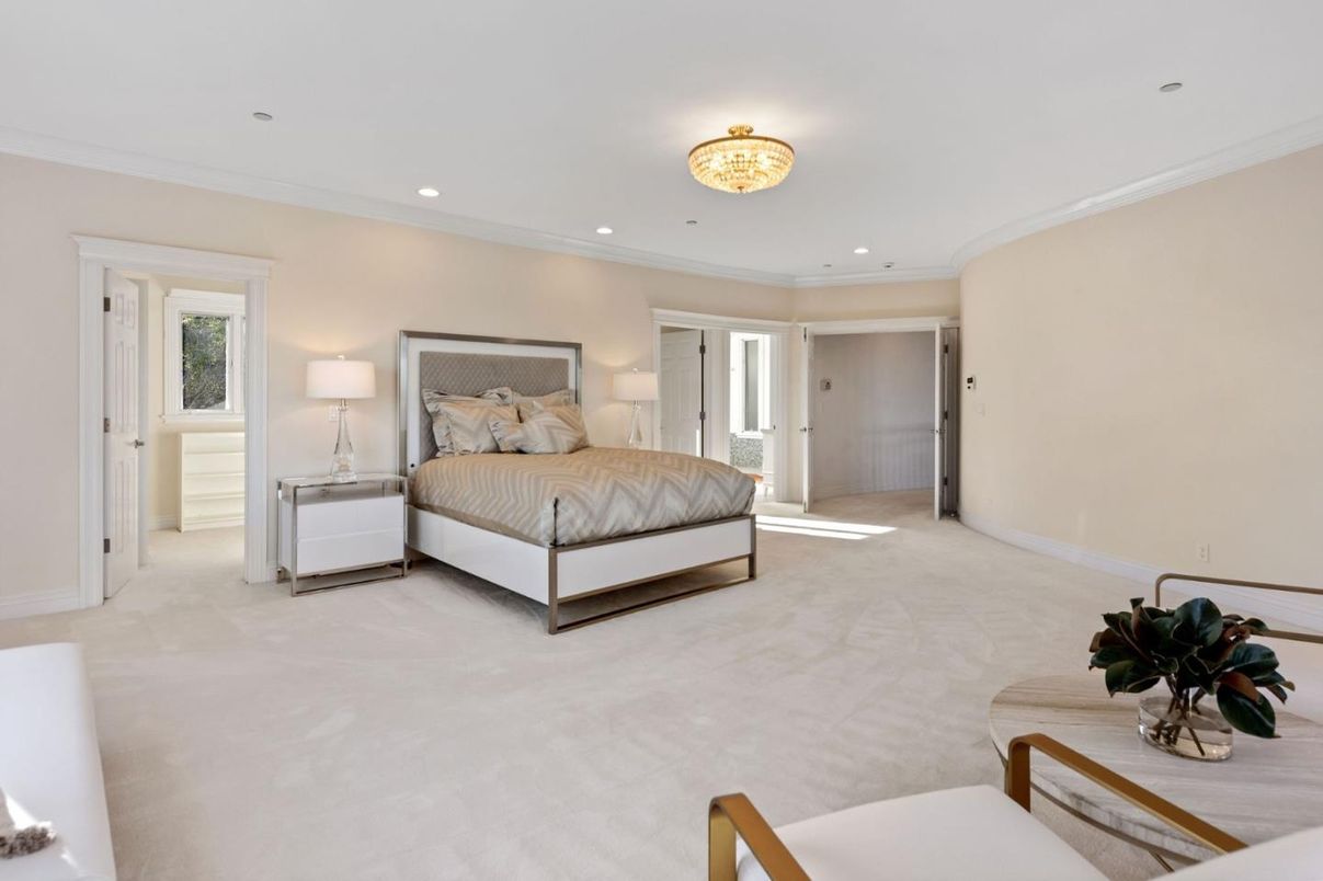 Bedroom, Chandelier, Interior, Recessed Lighting