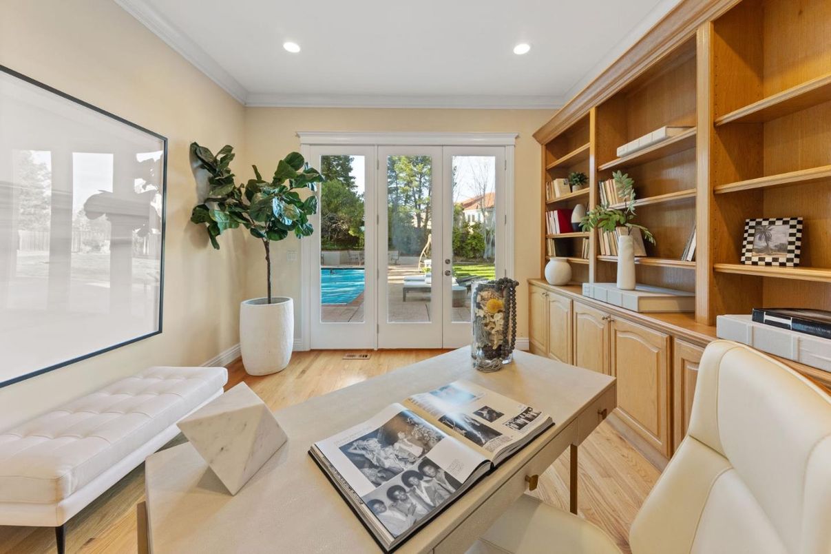 Home Office, Interior, Recessed Lighting, Wood Texture Flooring