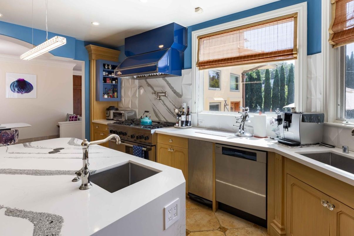 Interior, Kitchen, Pendant Lights, Recessed Lighting, Stainless Steel Appliances