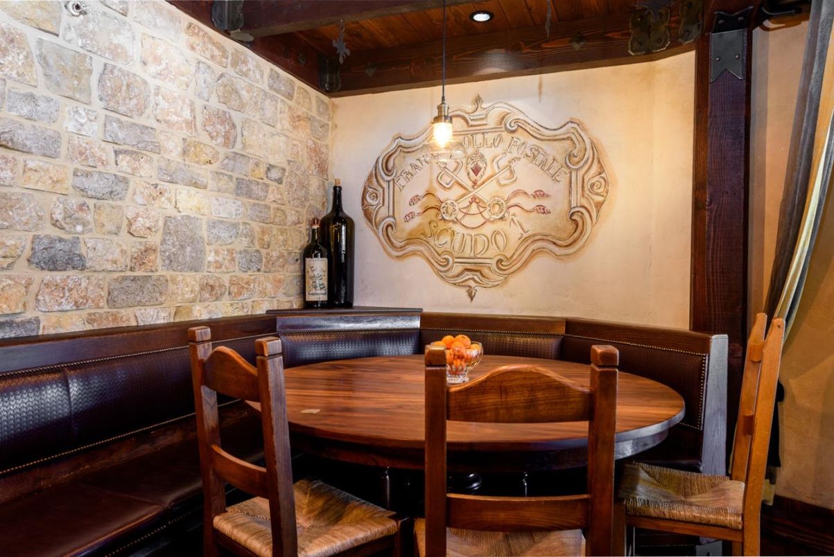 Dining room, Interior, Pendant Lights, Stone Walls