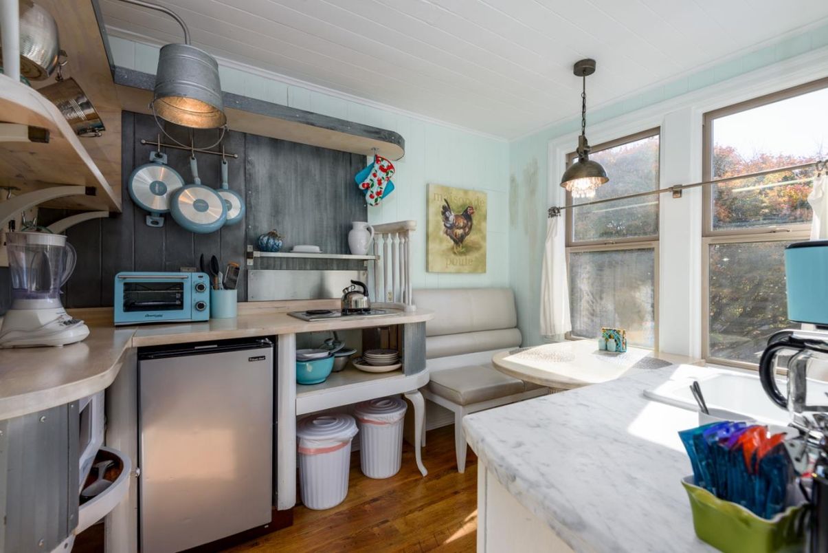 Interior, Kitchen, Pendant Lights, Wood Texture Flooring