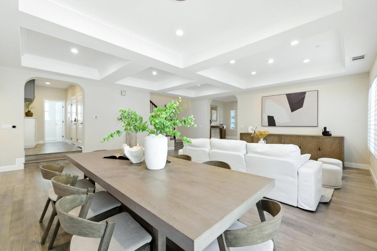 Dining room, Interior, Living room, Recessed Lighting, Wood Texture Flooring