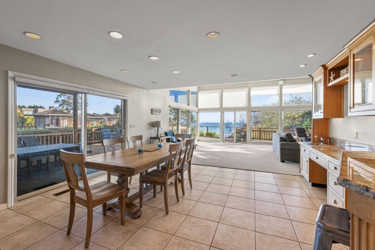 Dining room, Interior, Living room, Recessed Lighting, Water