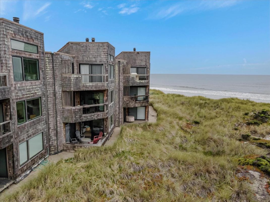 Backyard, Exterior, Water