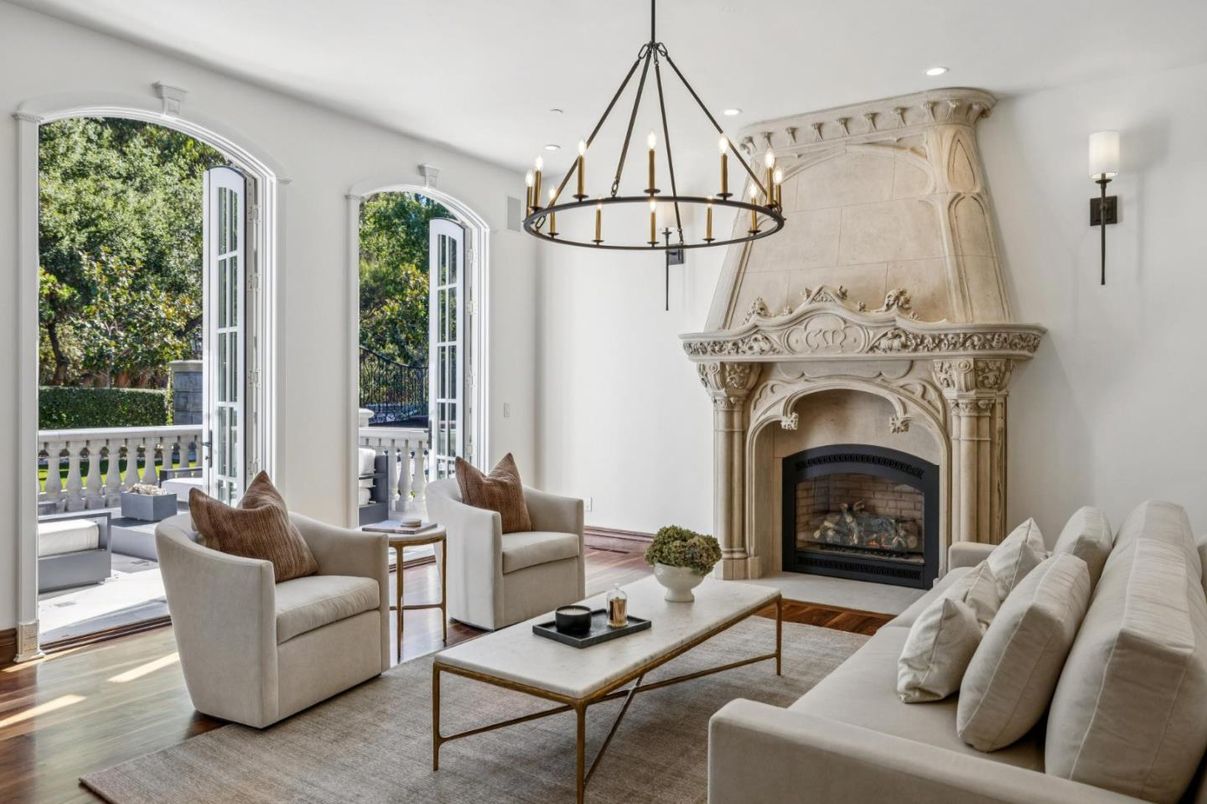 Chandelier, Fireplace, Interior, Living room, Recessed Lighting, Wood Texture Flooring