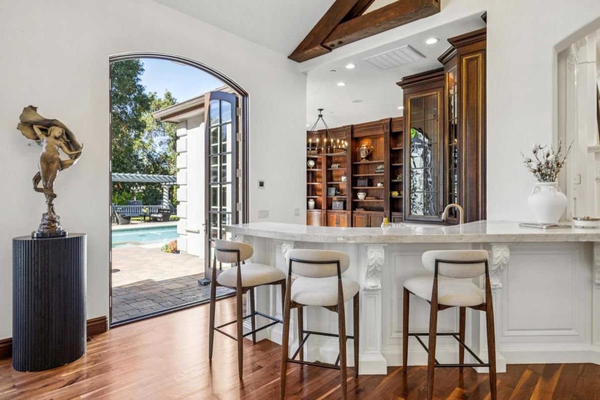 Interior, Recessed Lighting, Wooden Beams, Wood Texture Flooring