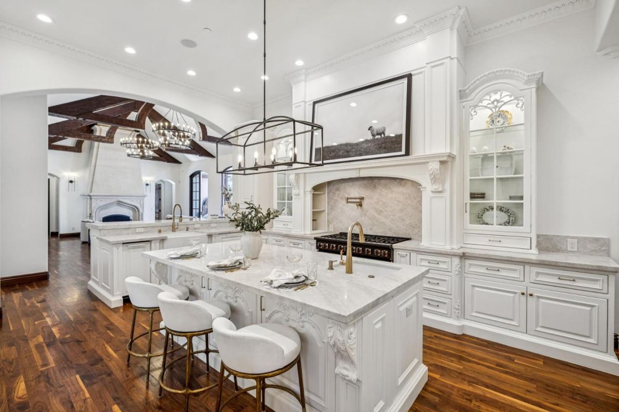 Chandelier, Interior, Kitchen, Pendant Lights, Recessed Lighting, Wooden Beams, Wood Texture Flooring