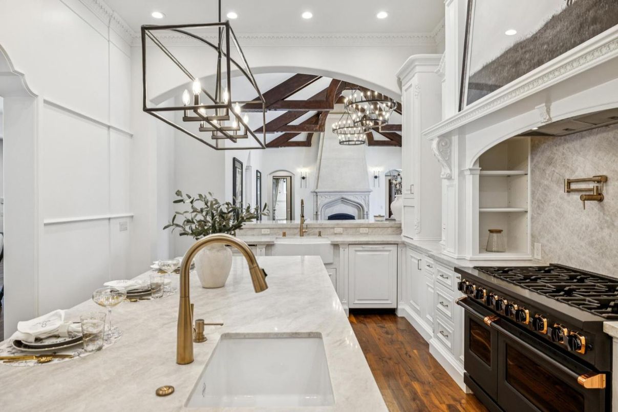 Chandelier, Interior, Kitchen, Recessed Lighting, Wooden Beams, Wood Texture Flooring