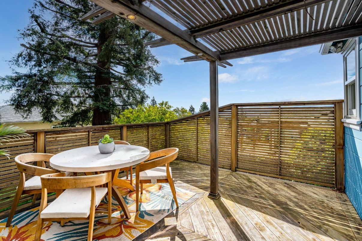 Exterior, Wood Texture Flooring