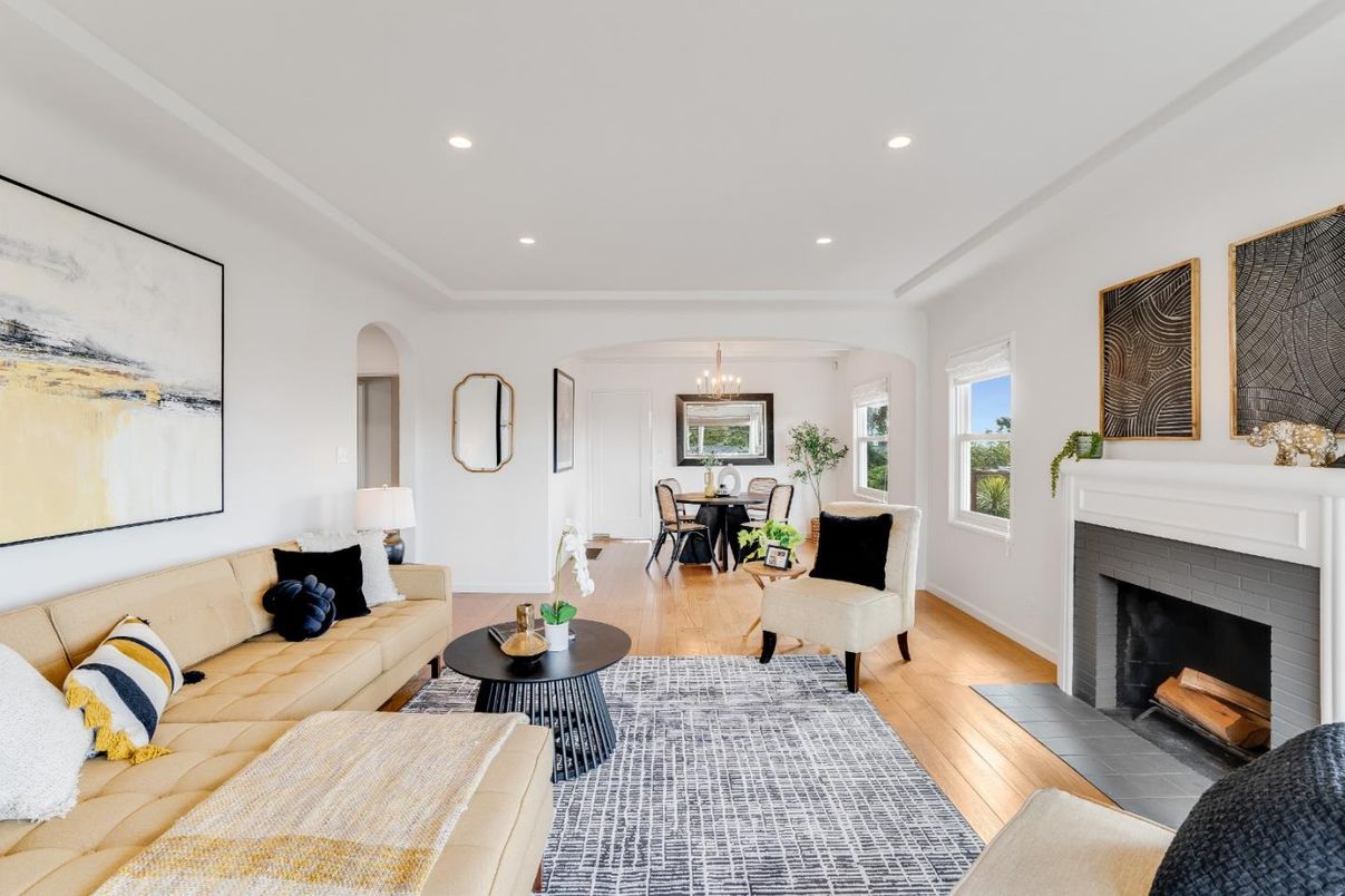 Chandelier, Dining room, Fireplace, Interior, Living room, Pendant Lights, Recessed Lighting, Wood Texture Flooring