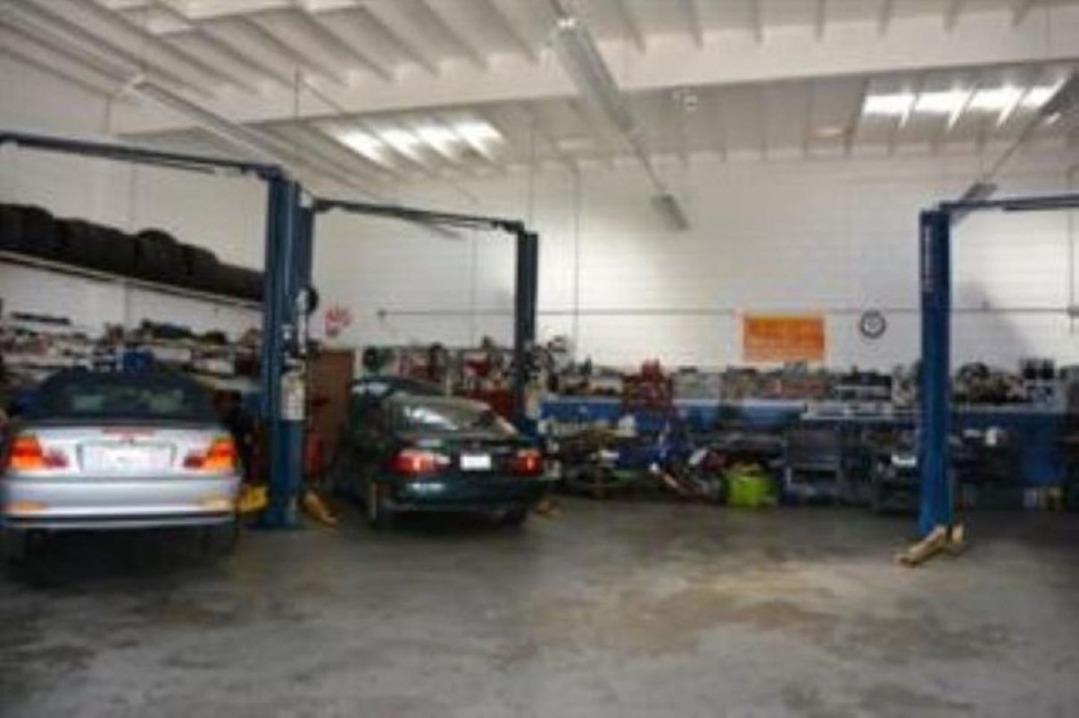 Garage, Interior