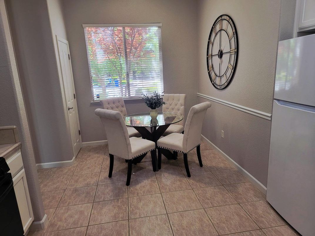 Dining room, Interior