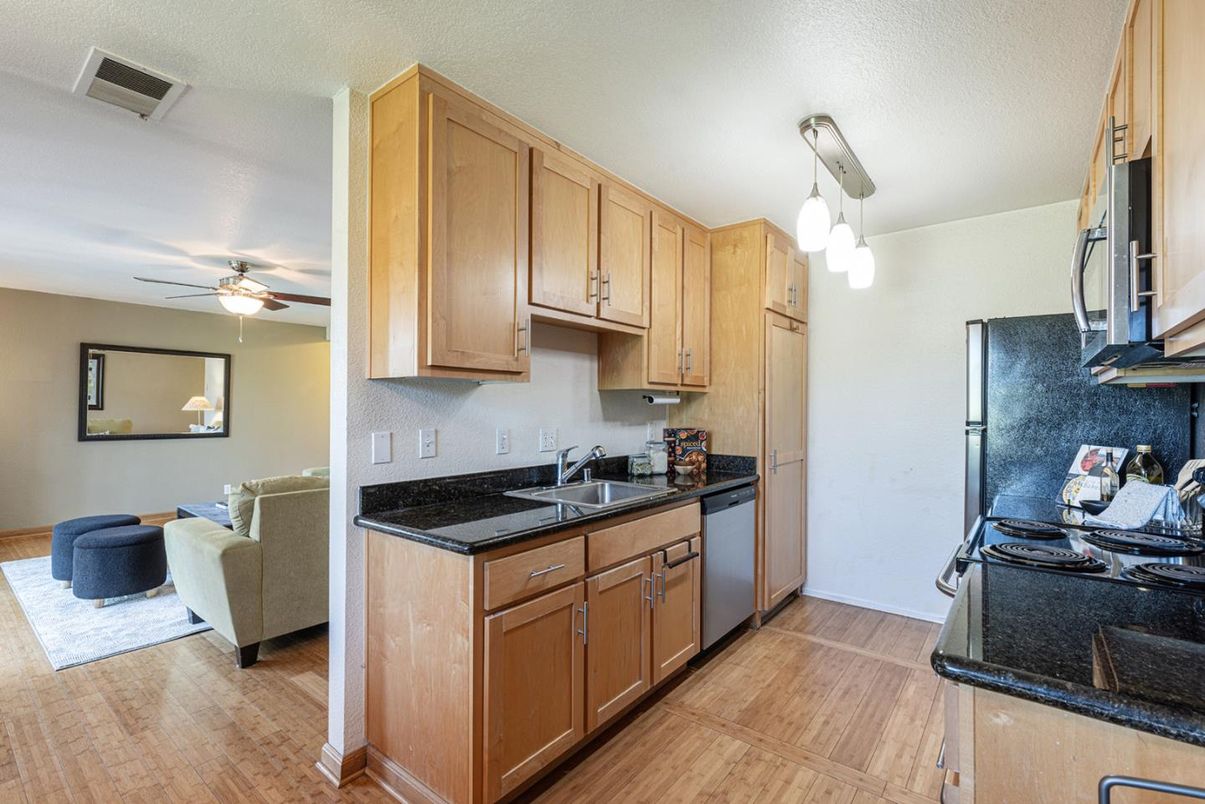 Interior, Kitchen, Pendant Lights, Wood Texture Flooring