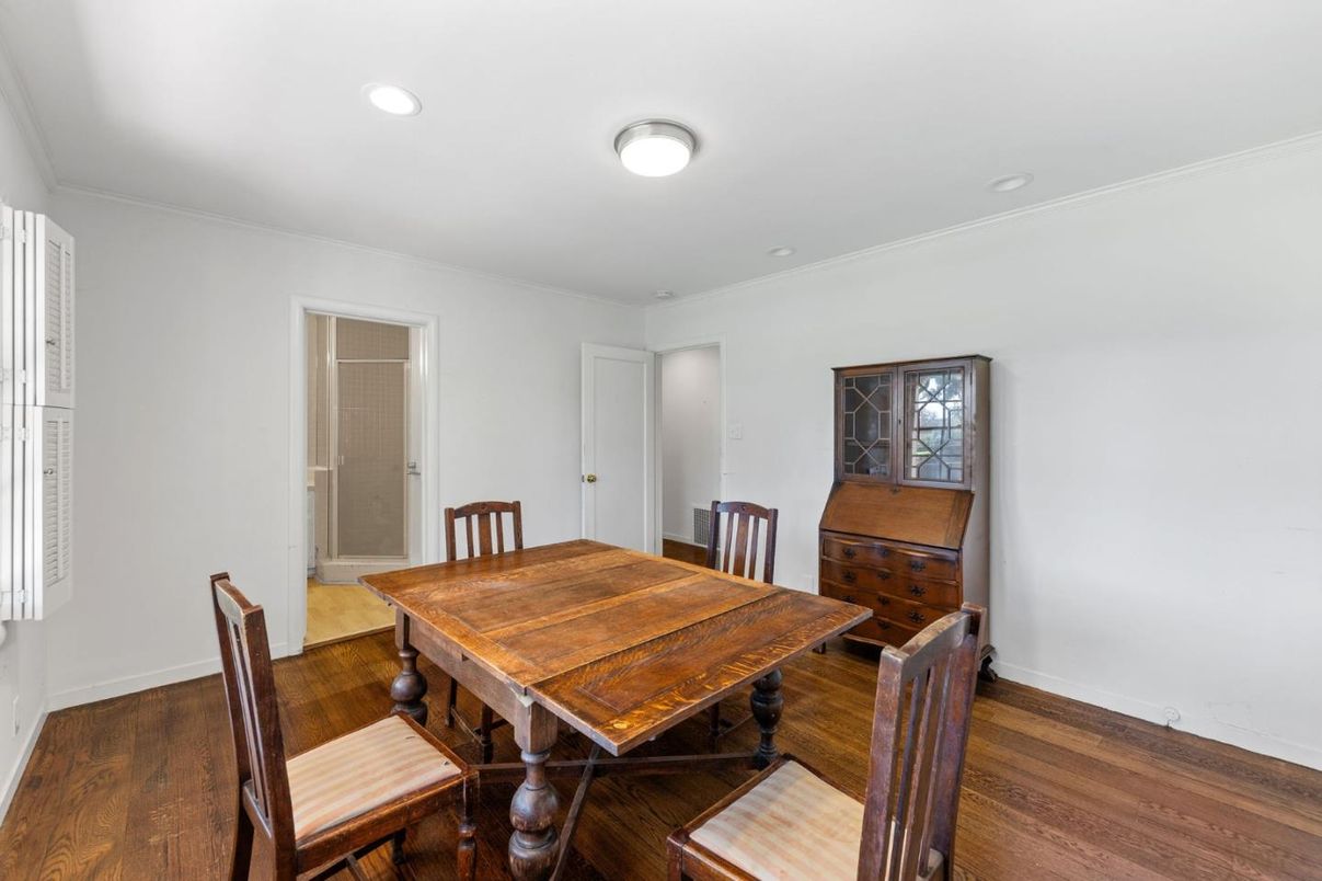 Dining room, Interior, Recessed Lighting, Wood Texture Flooring
