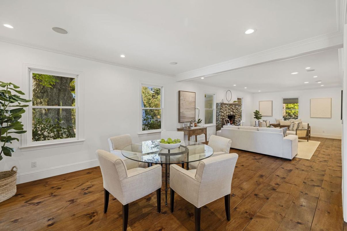 Dining room, Interior, Living room, Recessed Lighting, Wood Texture Flooring