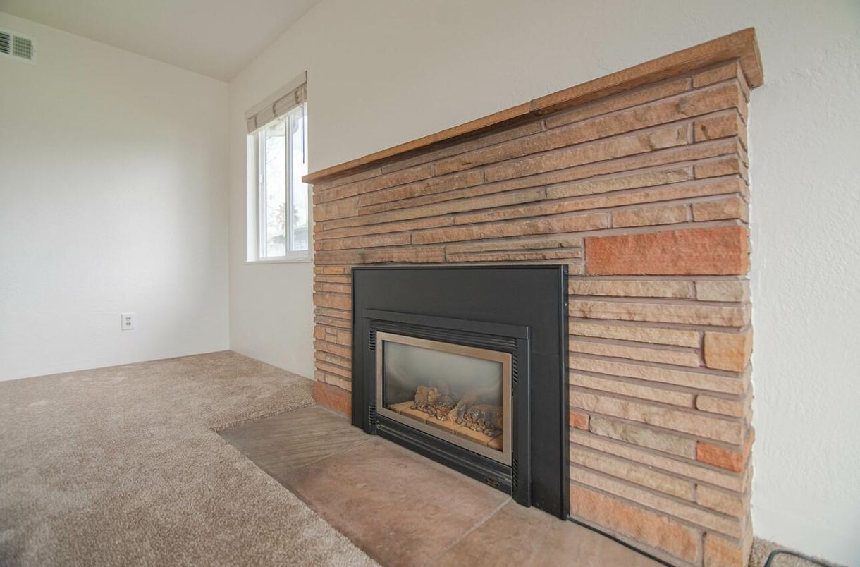 Empty room, Fireplace, Interior