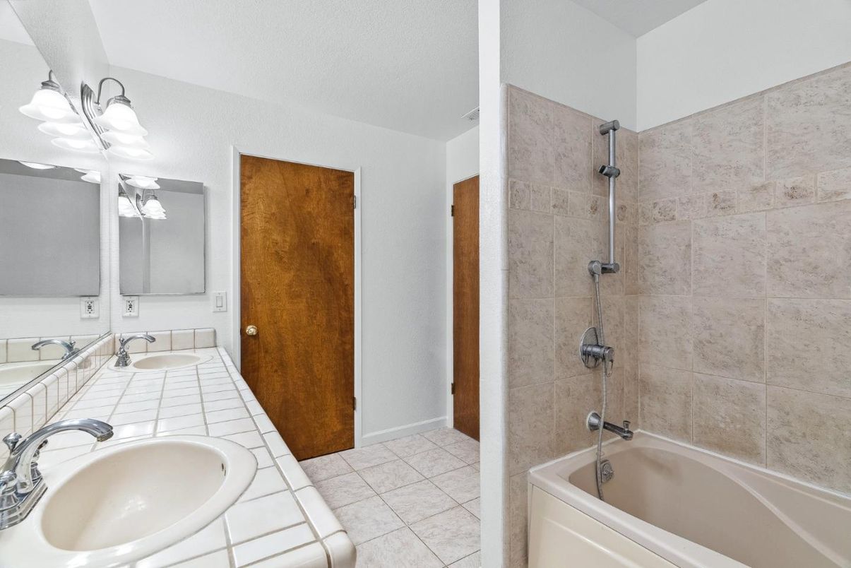 Bathroom, Dual Sink Vanities, Interior, Tile Countertops