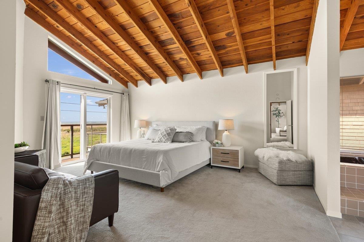 Bedroom, Interior, Wooden Beams, Wooden Ceilings