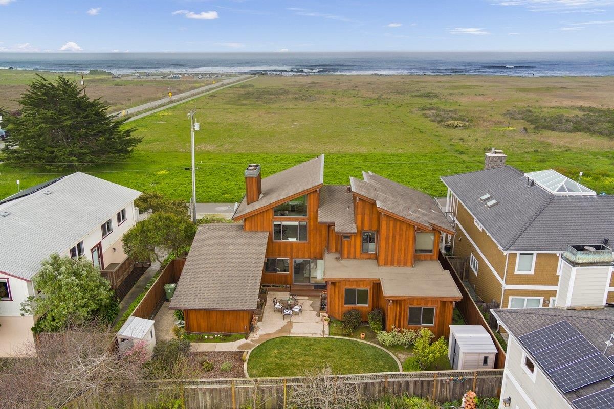 Exterior, Drone