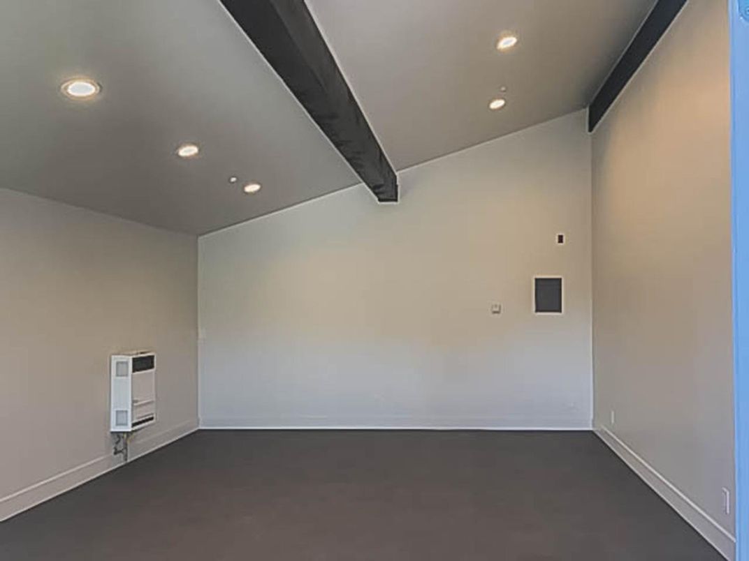 Empty room, Interior, Recessed Lighting, Wooden Beams