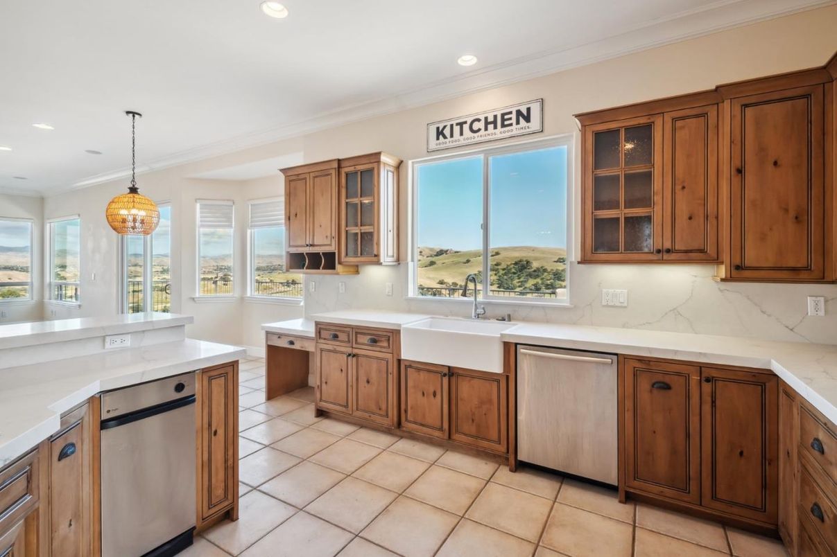 Interior, Kitchen, Pendant Lights, Recessed Lighting, Stainless Steel Appliances