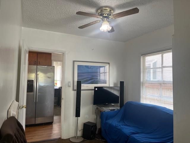 Interior, Stainless Steel Appliances, Wood Texture Flooring