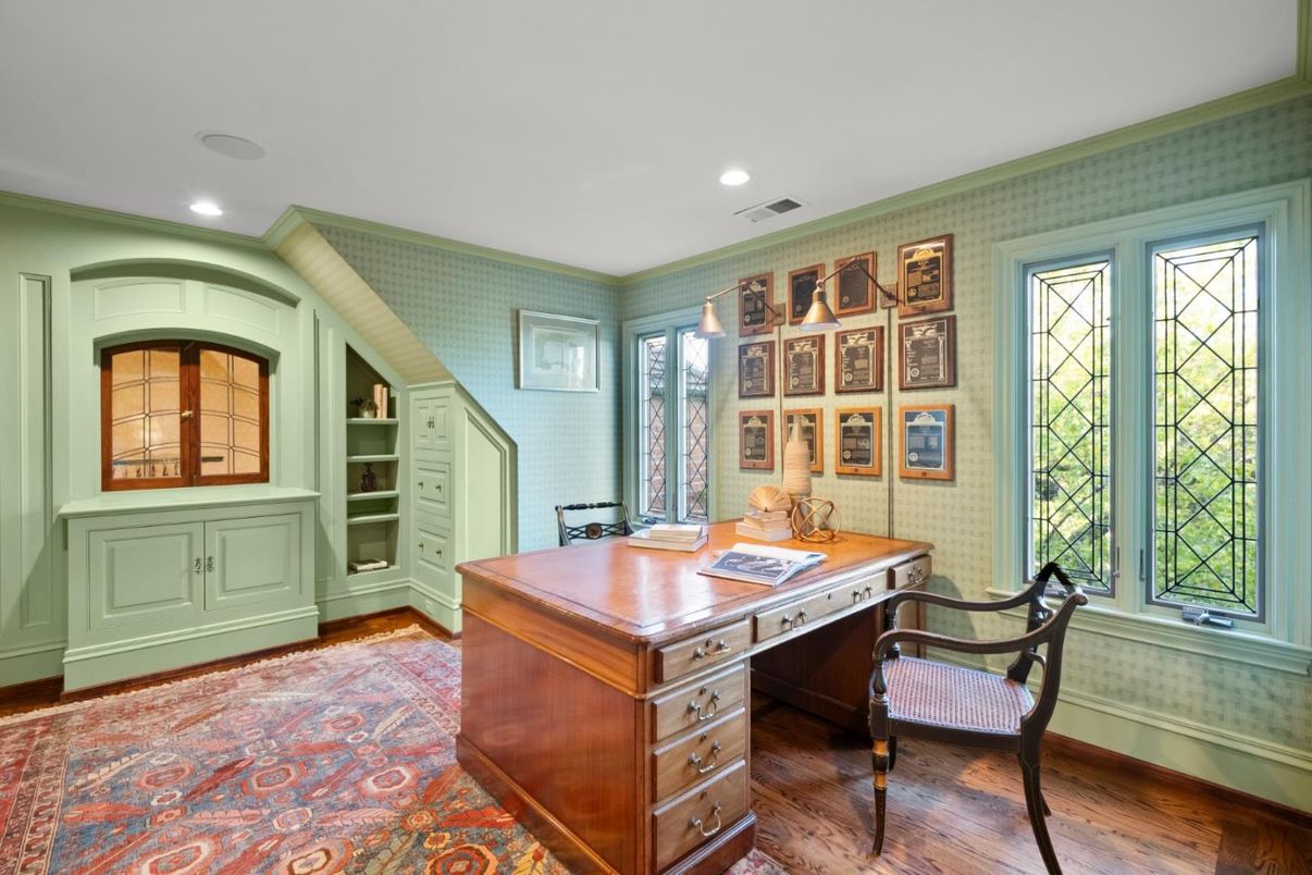 Home Office, Interior, Recessed Lighting, Wood Texture Flooring