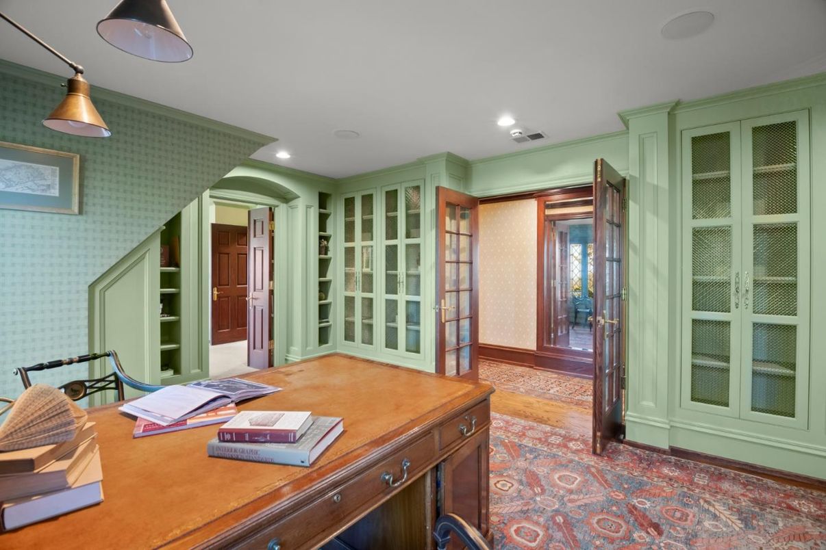 Home Office, Interior, Recessed Lighting, Wood Texture Flooring