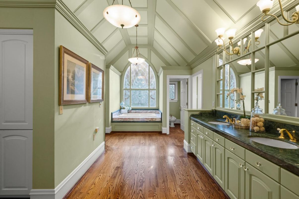 Bathroom, Dual Sink Vanities, Interior, Pendant Lights, Wood Texture Flooring