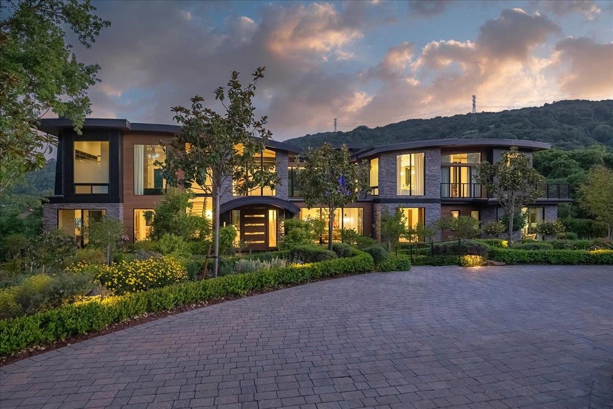 Exterior, Facade, French Provincial