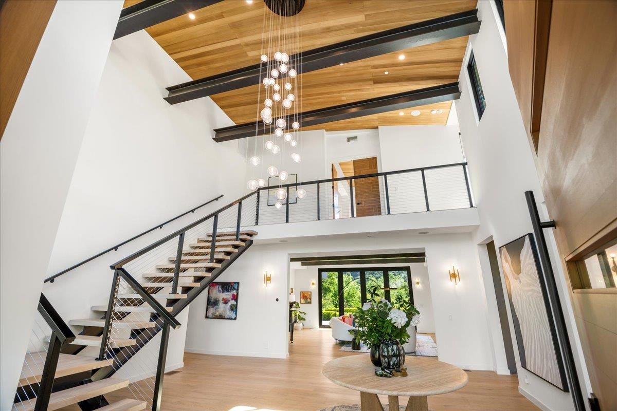 Interior, Pendant Lights, Recessed Lighting, Wooden Beams, Wooden Ceilings, Wood Texture Flooring