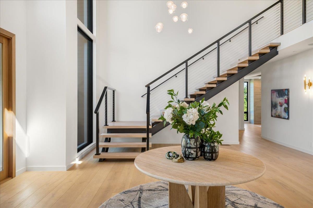 Interior, Pendant Lights, Wood Texture Flooring