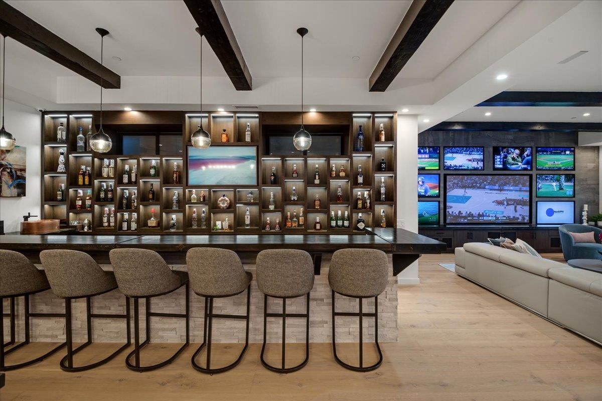 Interior, Living room, Pendant Lights, Recessed Lighting, Wood Texture Flooring