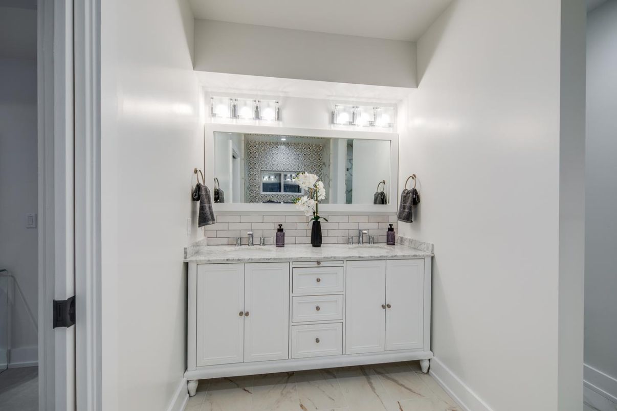 Bathroom, Dual Sink Vanities, Interior, Marble