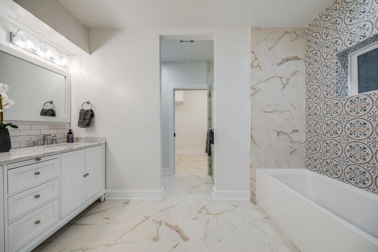 Bathroom, Interior, Marble, Marble Walls
