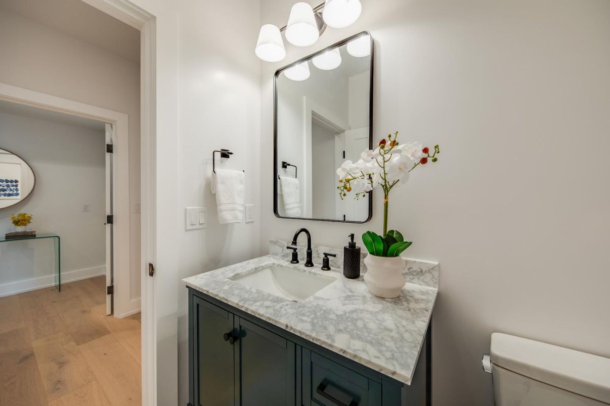 Bathroom, Dual Sink Vanities, Interior, Wood Texture Flooring