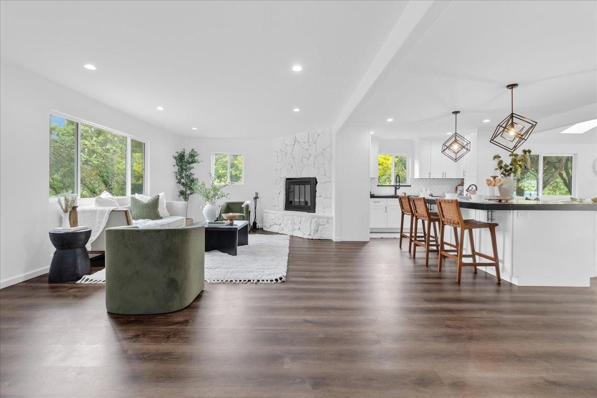 Fireplace, Interior, Kitchen, Living room, Marble Walls, Pendant Lights, Recessed Lighting, Wood Texture Flooring