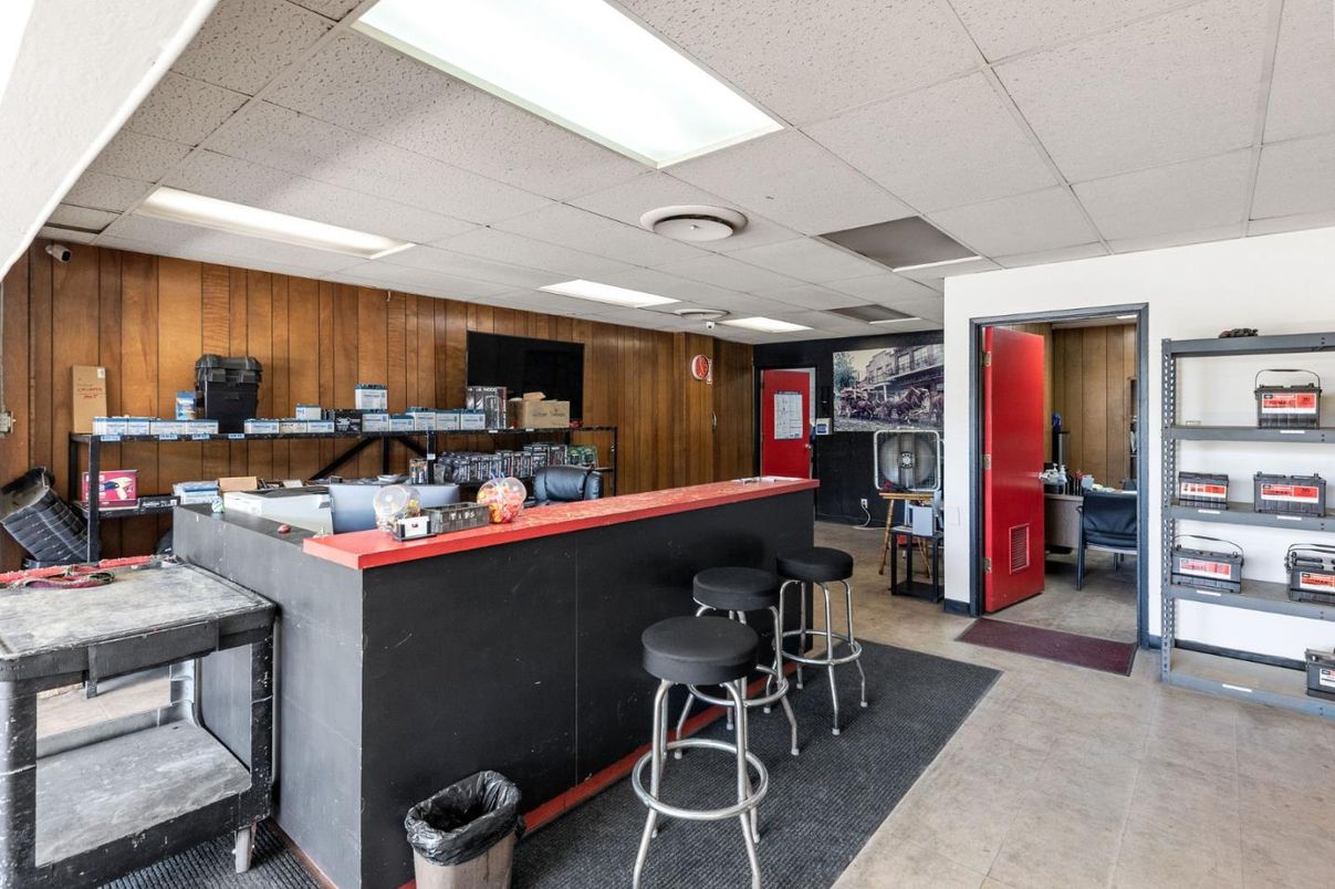 Interior, Recessed Lighting, Wooden Walls