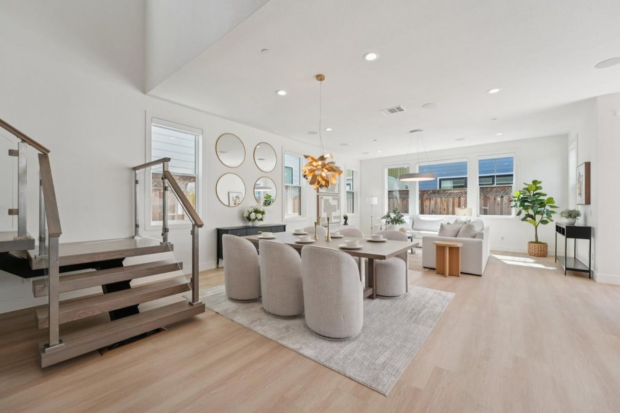 Dining room, Interior, Living room, Pendant Lights, Recessed Lighting, Water, Wood Texture Flooring